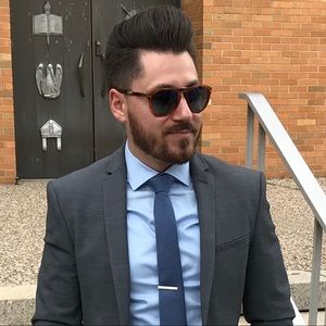 Meet your Posher, Anthony